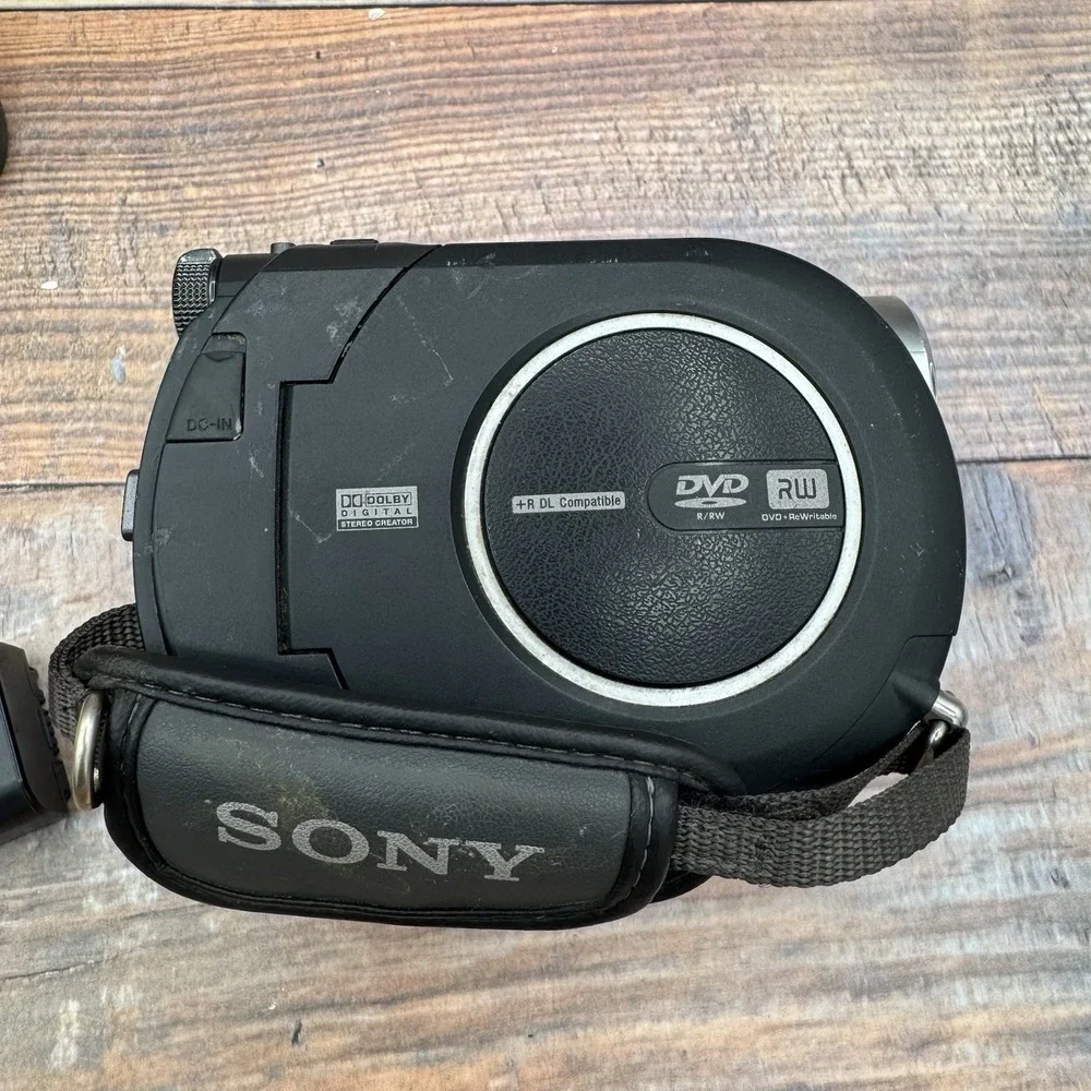 Sony Handycam DCR-DVD108 Camcorder Mini DVD Video Recorder For Parts/ Repair